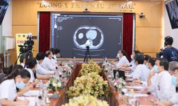 Nhờ khám chữa bệnh từ xa, bệnh nhân ung bướu tuyến dưới được giáo sư nước ngoài hội chẩn điều trị