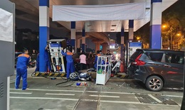 Thông tin mới nhất vụ xe đâm vào cây xăng tại Hà Nội: Nồng độ cồn của lái xe rất cao