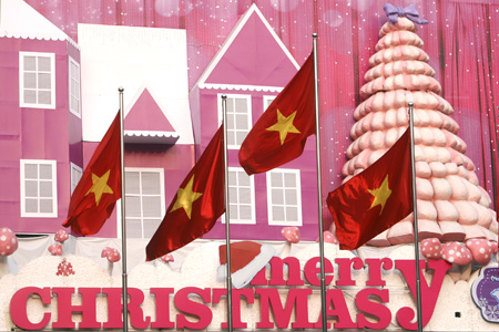 Một Hà Nội rất khác trước đêm Noel