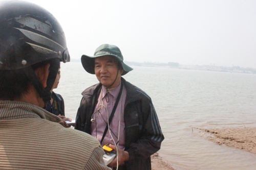 tìm kiếm, xác chị Huyền, TMV Cát Tường, điểm khả nghi, cầu Thanh Trì, Hà Nội tìm kiếm, xác chị Huyền, TMV Cát Tường, điểm khả nghi, cầu Thanh Trì, Hà Nội