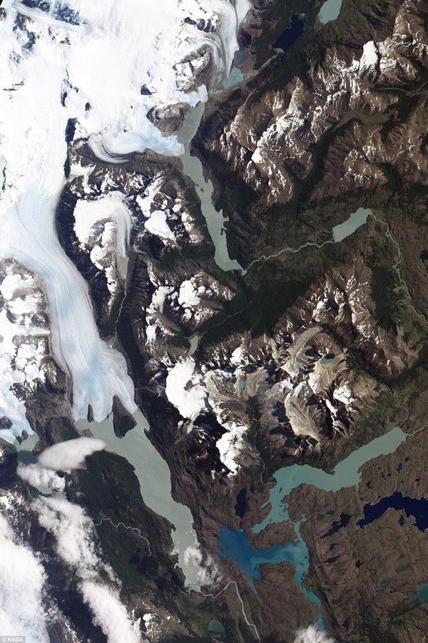 Nasa công bố ảnh chụp trái đất từ không gian đẹp nhất 2013 13