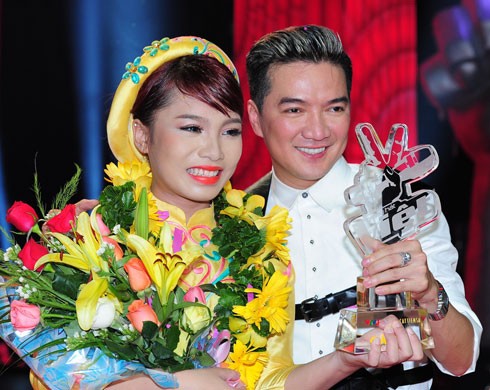
	Thầy trò Đàm Vĩnh Hưng - Thảo My chiến thắng ở The Voice 2013.