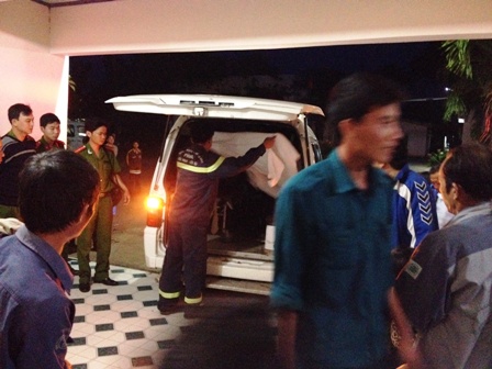 Trắng đêm, nỗi đau, biển Cần Giờ, than khóc Trắng đêm, nỗi đau, biển Cần Giờ, than khóc