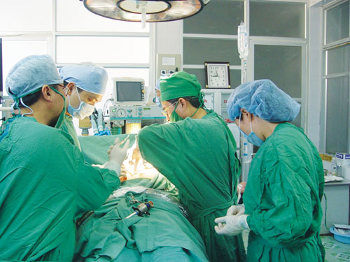 Bệnh viện đa khoa tỉnh Bắc Kạn chuyển giao kỹ thuật cho bệnh viện tuyến dưới.