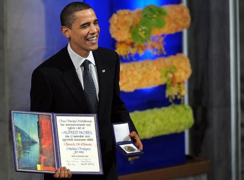 Tổng thống Obama nhận giải thưởng Nobel hòa bình năm 2009. Ảnh: Zerohedge