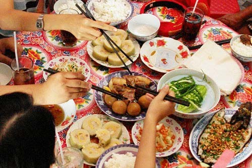 tiệc tùng, Tết, lãng phí, lương thực, thực phẩm, tiết kiệm tiệc tùng, Tết, lãng phí, lương thực, thực phẩm, tiết kiệm