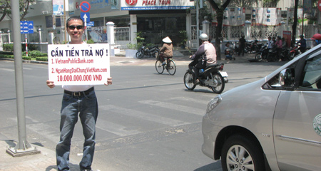 tên-miên, mạo-danh, triệu-đô, ngân-hàng, đại-gia, vua-tên-miền, nguyễn-trong-khoa, bán-dạo, vỉa-hè