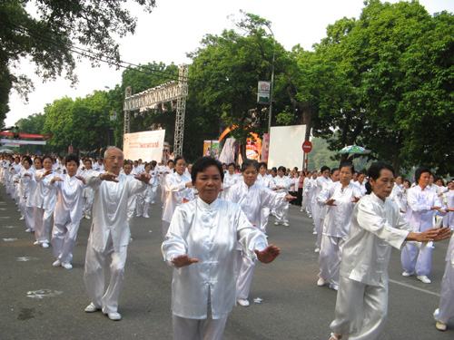 nợ-bảo-hiểm, chây-ì, trốn-đóng-bảo hiểm, bảo-hiểm-xã-hội, bảo-hiểm-y-tế, vỡ-quỹ, tăng-tuổi-hưu, giảm-lương-hưu, hưu-trí, an-sinh nợ-bảo-hiểm, chây-ì, trốn-đóng-bảo hiểm, bảo-hiểm-xã-hội, bảo-hiểm-y-tế, vỡ-quỹ, tăng-tuổi-hưu, giảm-lương-hưu, hưu-trí, an-sinh