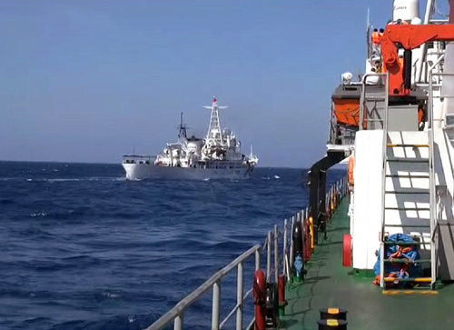 Tàu hải cảnh của Trung Quốc tìm cách cản tàu Cảnh sát biển Việt Nam gần khu vực giàn khoan Hải Dương - 981.