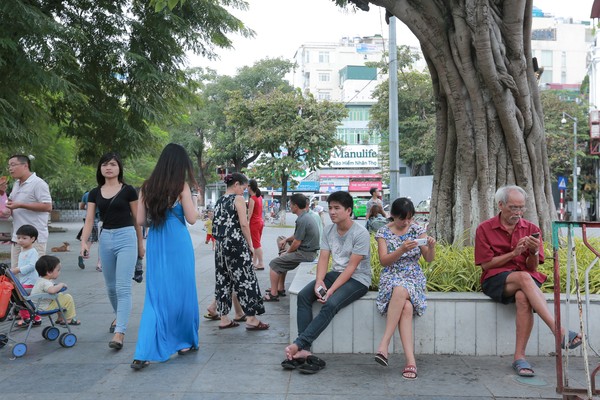Chùm ảnh: Thích thú khi Hà Nội trải qua đủ 4 mùa trong một ngày 1 Chùm ảnh: Thích thú khi Hà Nội trải qua đủ 4 mùa trong một ngày 1
