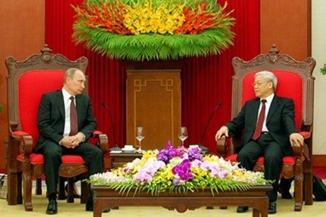 Tổng thống Vladimir Putin và Tổng Bí thư Nguyễn Phú Trọng tại cuộc gặp ngày 12/11/2013.