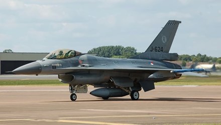 Hai phi cơ F-16 của Hà Lan lần đầu không kích IS tại Iraq