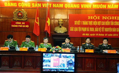 Màn truy vấn của Giám đốc CAHN với Phó Công an phường bị “trảm”