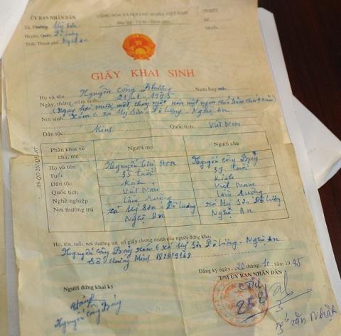 Trưởng phòng tư pháp huyện Đô Lương cho rằng việc xã Mỹ Sơn làm giấy khai sinh dựa trên giấy khai sinh gốc là đúng sự thật.