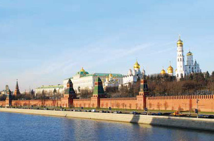 Khung cảnh rộng lớn của Điện Kremlin.