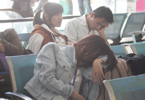 vé tàu; Miền Đông; TP.HCM