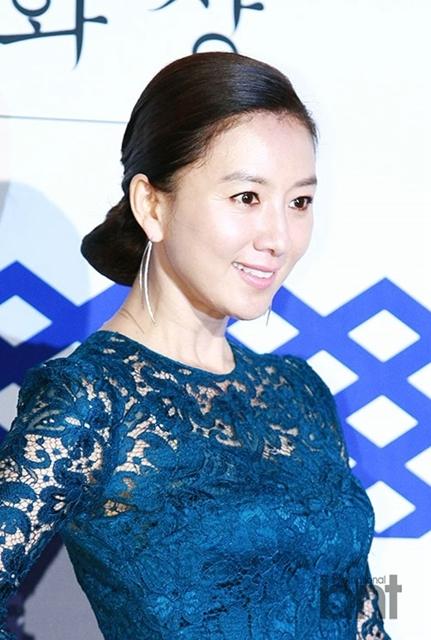 Nữ diễn viên Kim Hee Ae