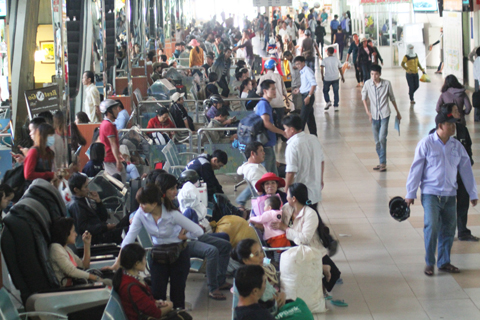 vé tàu; Miền Đông; TP.HCM