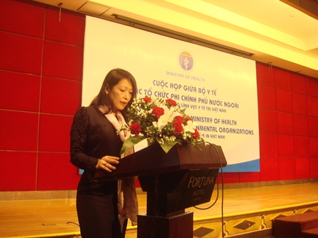 Bà Dorothy Leab, Giám đốc Quốc gia Tổ chức AMP tại Việt Nam phát biểu