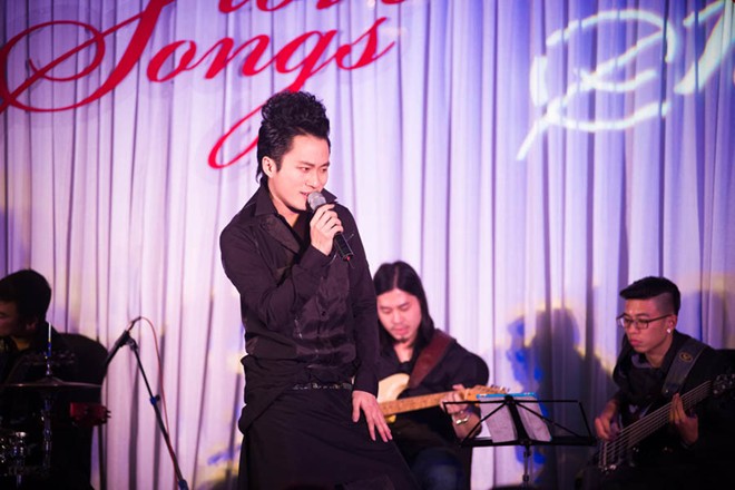 Những tình huống khiến ca sĩ Việt ngượng mặt trên sân khấu 