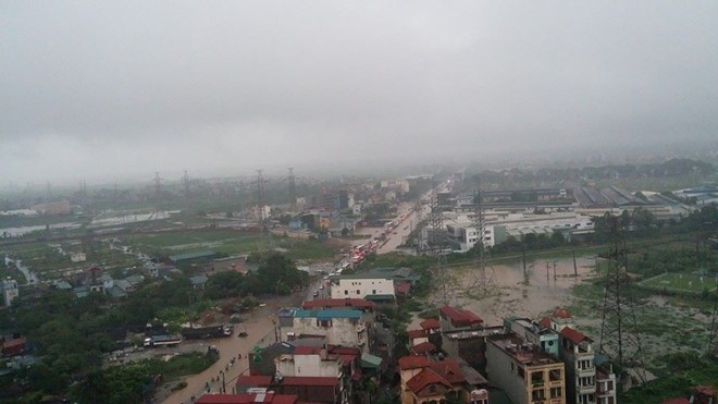 Ngập bến xe Yên Nghĩa