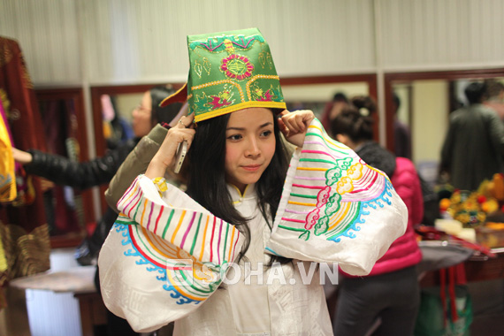 Hé lộ hình ảnh "cực độc" hậu trường diễn Táo Quân 2014