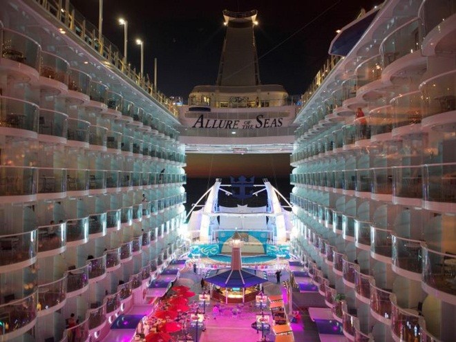 Bên trong siêu du thuyền lớn gấp 5 lần Titanic