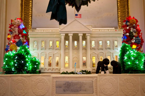 gingerbread-white-house-2013-3771-141680