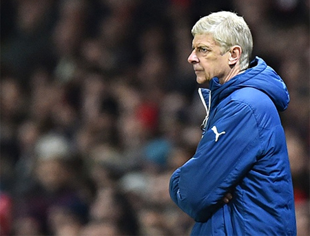 Wenger cũng đang chịu nhiều áp lực