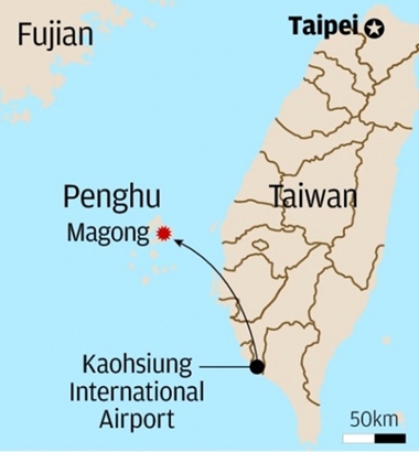 Chuyến bay số hiệu GE222 của Đài Loan cất cánh từ Cao Hùng và gặp nạn ở vùng Bành Hồ. Đồ họa: SCMP.