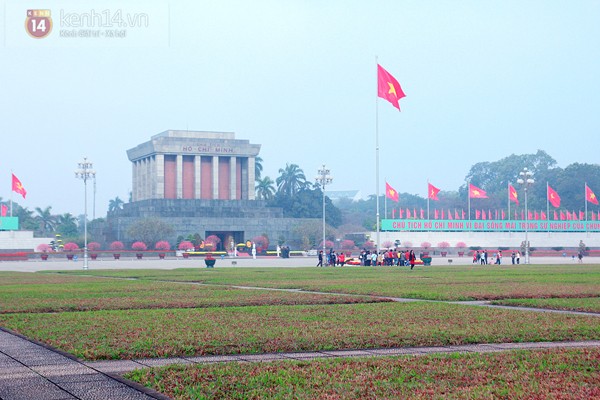 Hà Nội sâu lắng, vắng lặng ngày mùng 1 Tết 3