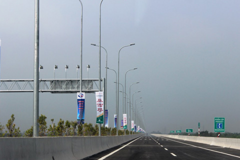 thông xe, 20km, cao tốc TP.HCM - Dầu Giây