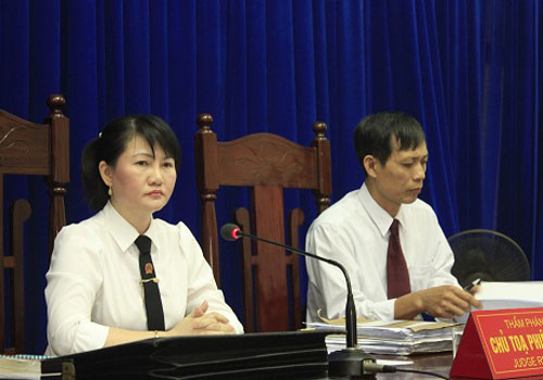 Dương Tự Trọng bị đề nghị mức án 12 – 18 tháng tù vì tội lợi dụng chức vụ quyền hạn