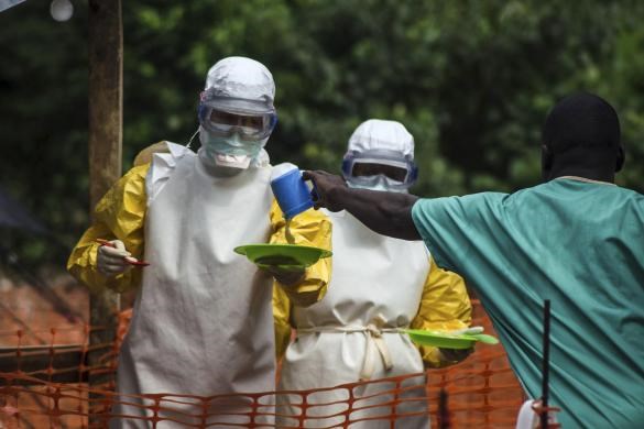 Rợn người hình ảnh chết chóc ở tâm đại dịch Ebola 4