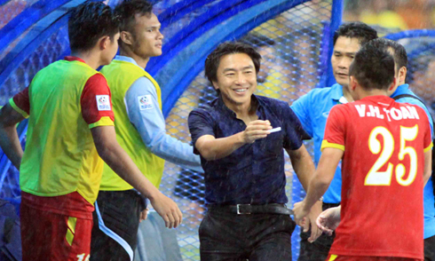 HLV Miura: Tôi muốn các cầu thủ quên đi chiến thắng trên đất Malaysia