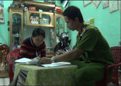 Đối tượng Huỳnh Thị Như Mai tại cơ quan điều tra.