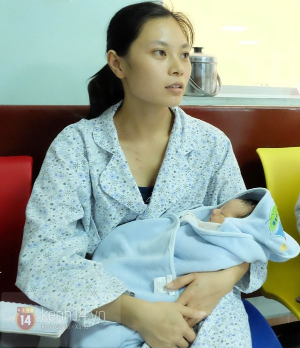 Hà Nội: Cư dân mạng xót xa bé trai sơ sinh lở loét khắp người bị cha mẹ bỏ rơi 5