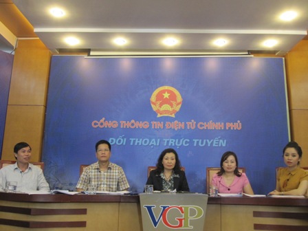 Các đại biểu tham gia buổi đối thoại trực tuyến