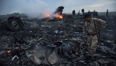 Hiện trường nơi MH17 gặp nạn ở Donetsk