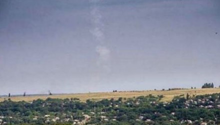 Hình ảnh chụp vệt khói được cho là của tên lửa bắn vào MH17.