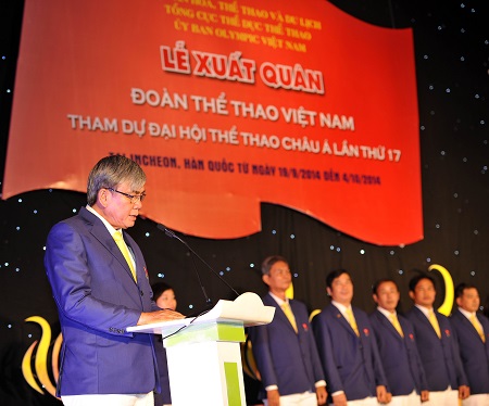 Ông Lâm Quang Thành - Trưởng đoàn TTVN đã không thể cùng các VĐV đạt chỉ tiêu 2-3 HCV như phát biểu tại lễ xuất quân. Ảnh: Duy Cường
