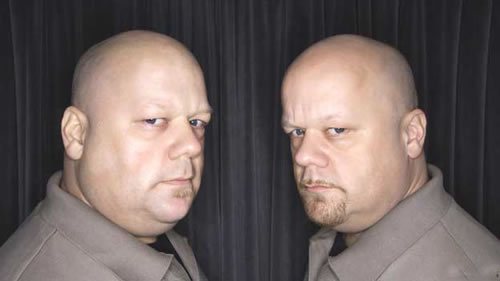 Cặp song sinh Elwin và Yohan.