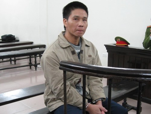 Hung thủ giết người, rồi bỏ trốn bằng CMND của anh trai - Lê Văn Phúc tại phiên tòa