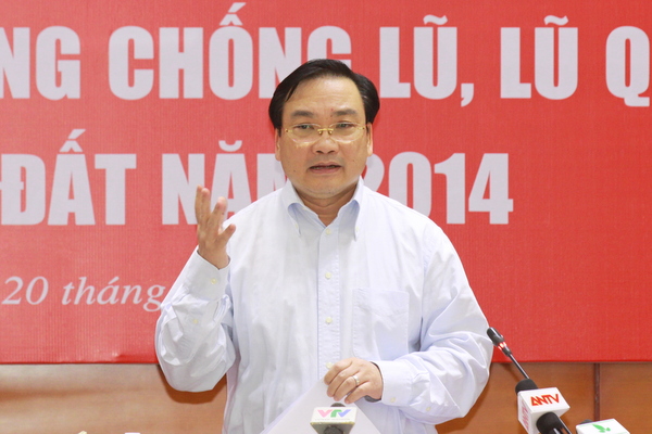 Phó Thủ tướng Hoàng Trung Hải yêu cầu các cơ quan quản lý nghiêm túc đánh giá tình hình, tập trung phòng chống lũ ở 2.100 điểm có nguy cơ cao và rất cao.
