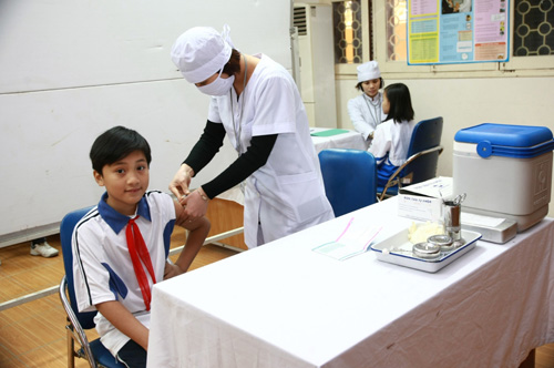 Tiêm vaccin sởi- rubella là cách tốt nhất để phòng chống bệnh sởi trong mùa đông - xuân