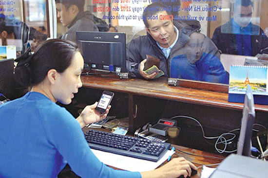 Từ 21/8, hành khách tự thanh toán và in vé tàu trực tuyến - 1