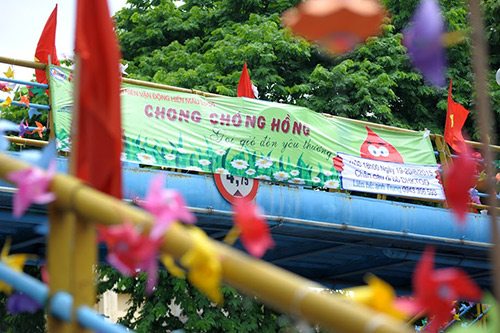 Ngắm cầu chong chóng đẹp ngỡ ngàng ở Hà Nội - 1
