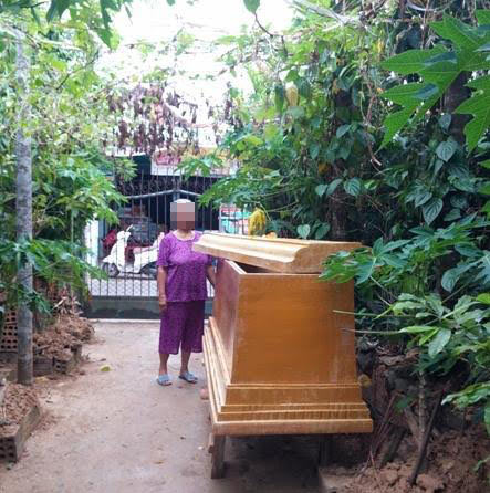 quan tài, cha mẹ, TP Huế, công an quan tài, cha mẹ, TP Huế, công an