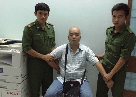 Đối tượng Chuah Chow Fay tại cơ quan điều tra.