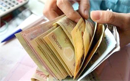 Thu nhập thực tế của người lao động cải thiện không đáng kể. (Ảnh minh họa: KT)